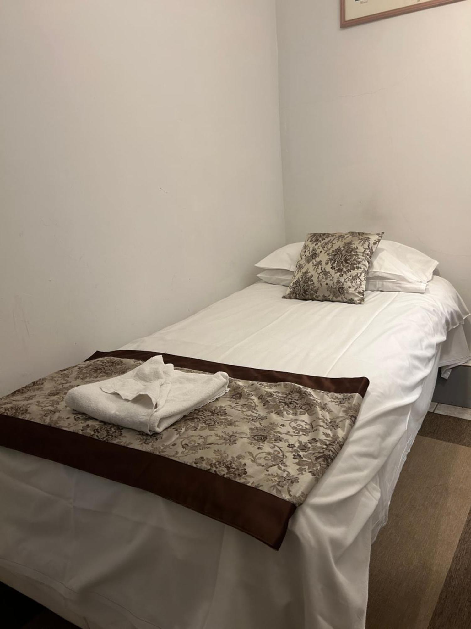 Earls Court Hotel Londra Esterno foto