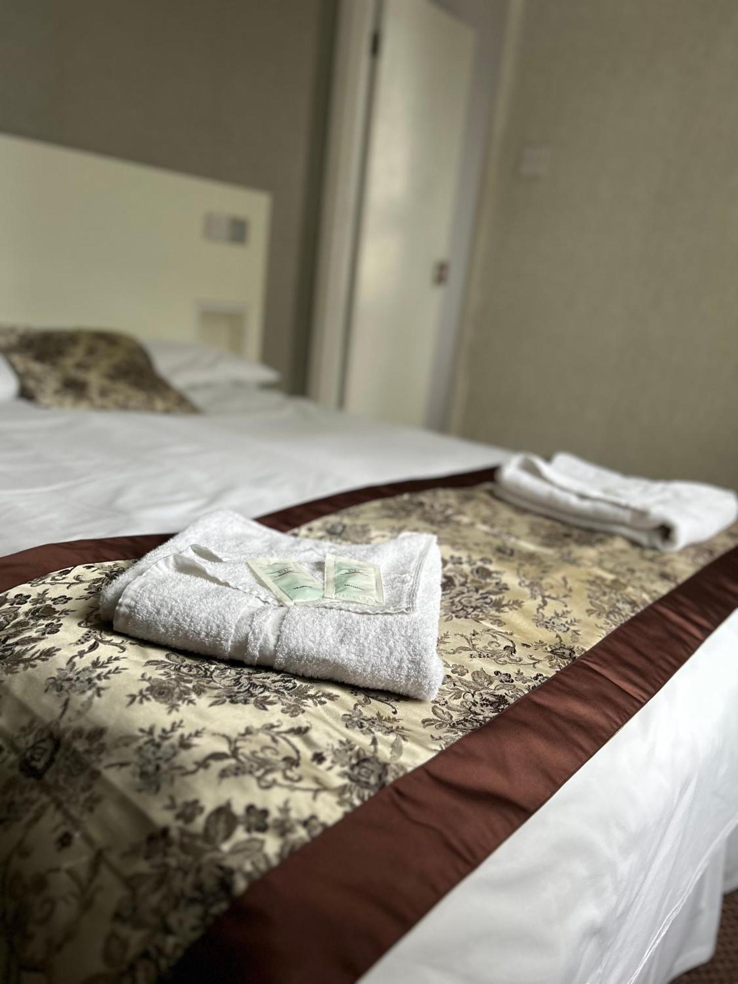 Earls Court Hotel Londra Esterno foto